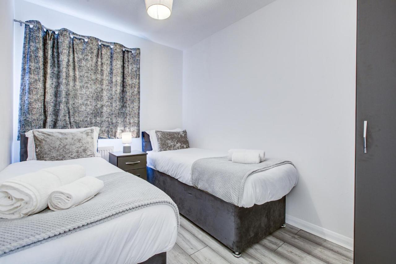 Spacious Urban Apartment In Croydon Extérieur photo