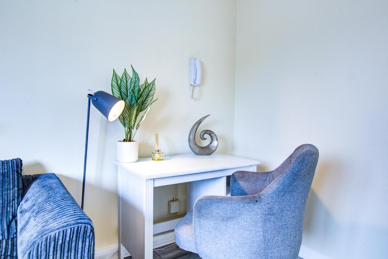 Spacious Urban Apartment In Croydon Extérieur photo